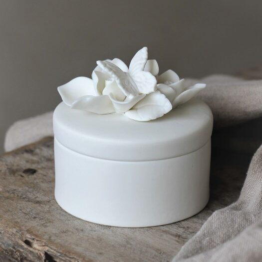 Madame butterfly box