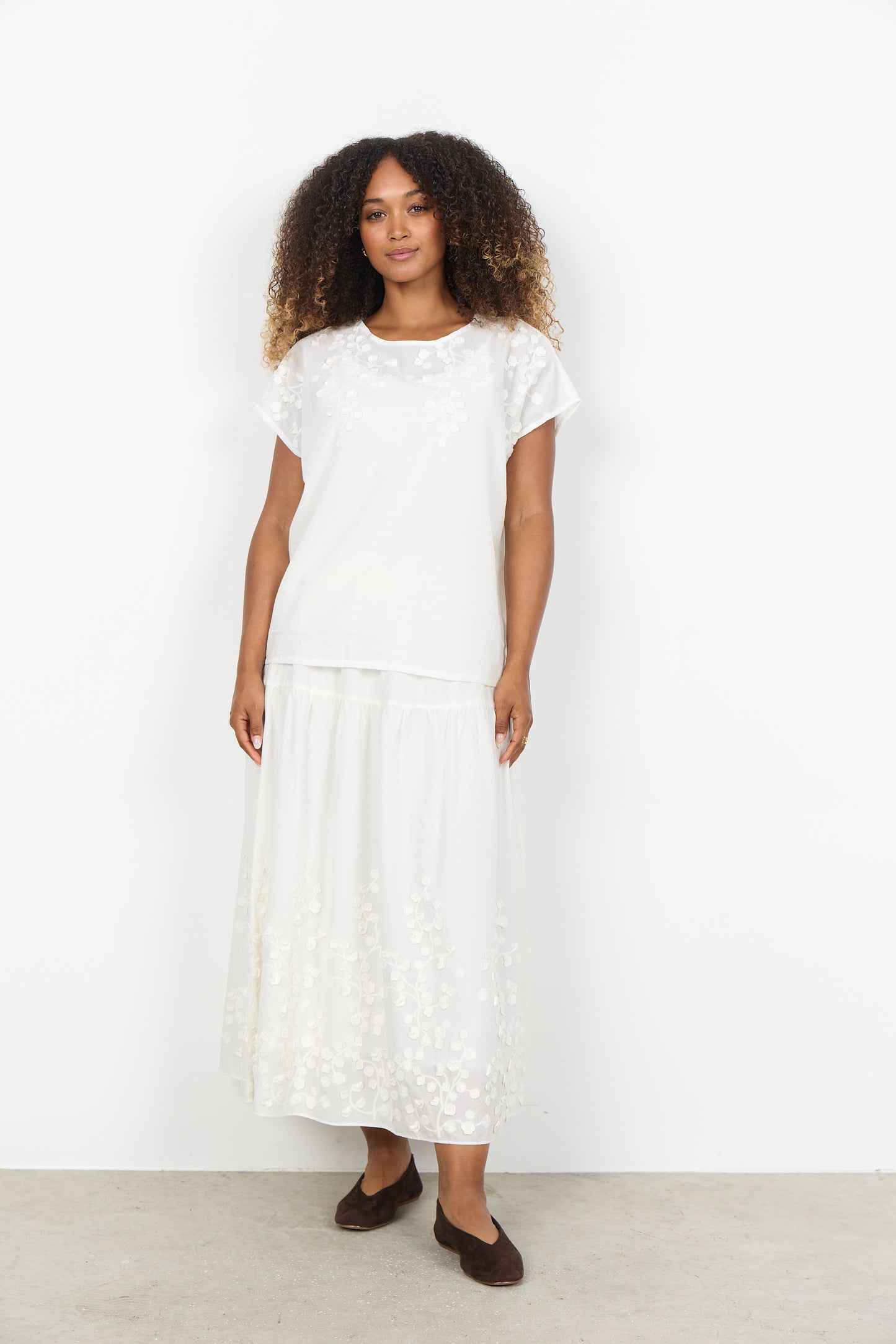 Blus | FQ-Fahima | Vit med brodyr
