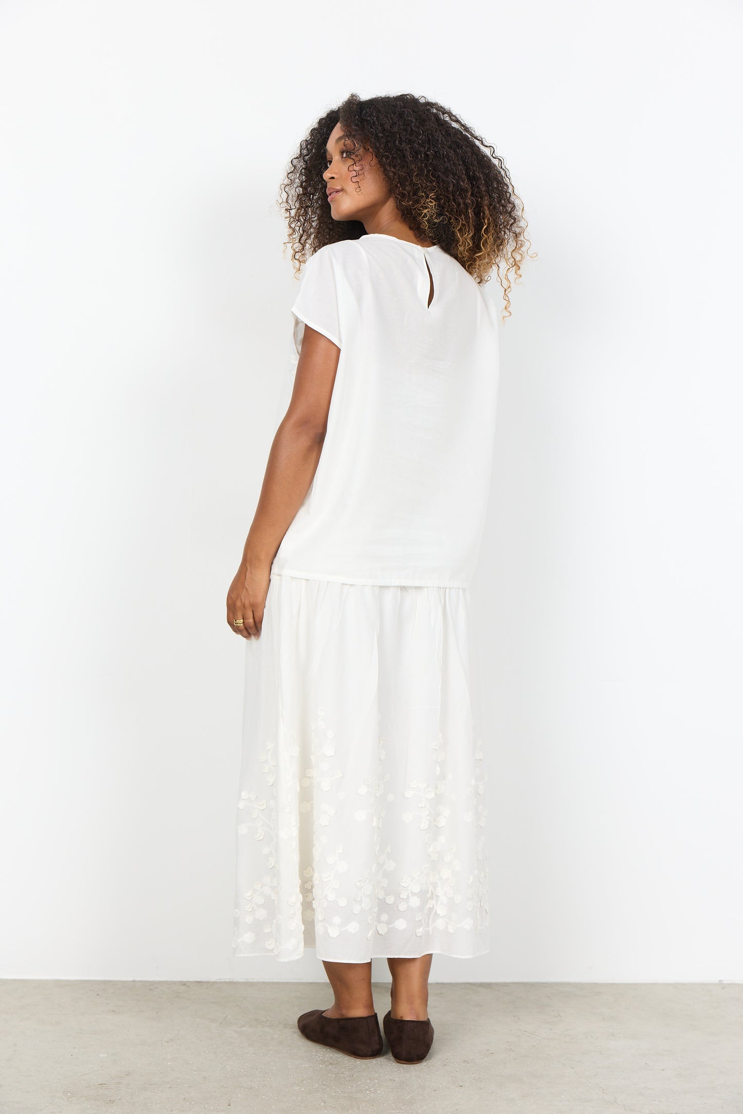 Blus | FQ-Fahima | Vit med brodyr