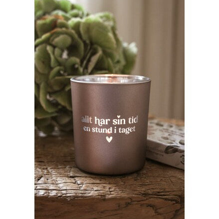 Ljuslykta Majas Cottage | Allt har sin tid, en stund i taget | Stöd Suicide Zero