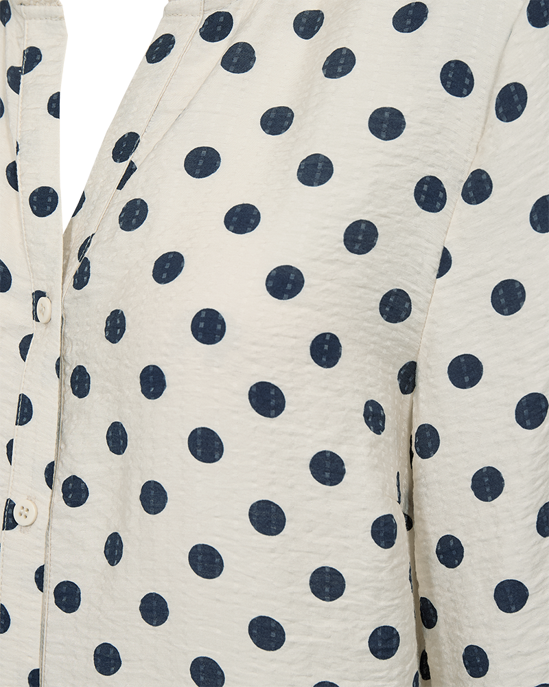 Blus | FQAlma | Prickig